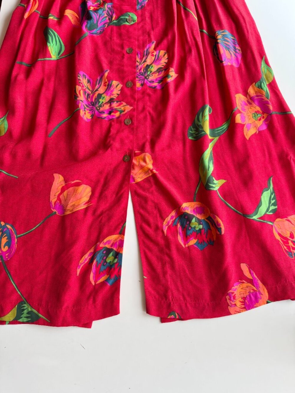 Vintage 80's MONDI Red Floral ViscosePleated A-Line Midi Skirt, Size 18 - Picture 8 of 14